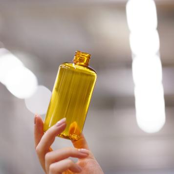 eliminating-fossil-plastic-use-&-pstic-waste